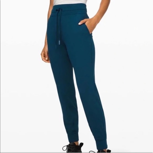 lululemon athletica Pants - Lululemon Ready To Rulu Pant Night Diver size 6